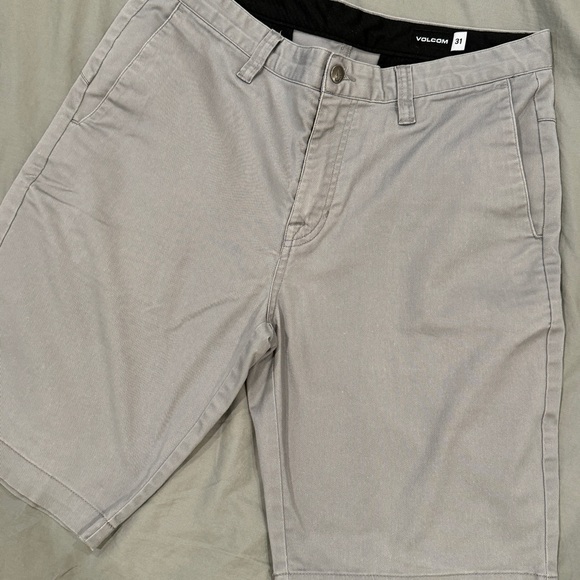 Volcom stretch shorts light gray - Picture 4 of 5